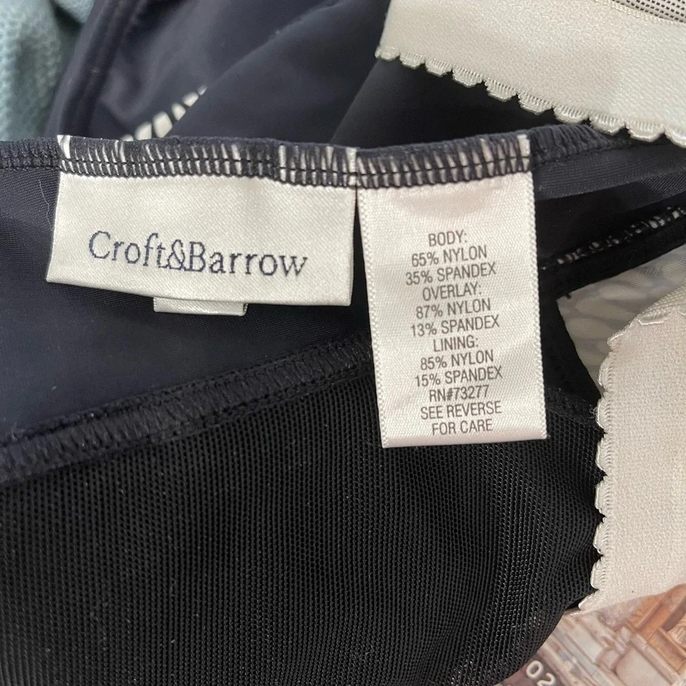CROFT & Barrow Black and White One Piece Slimming Swimsuit Size 12
